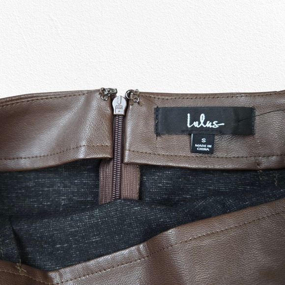 Lulus Dark Brown Vegan Leather Split Hem Walking the Walk Mini Skirt Size Small - Picture 6 of 12